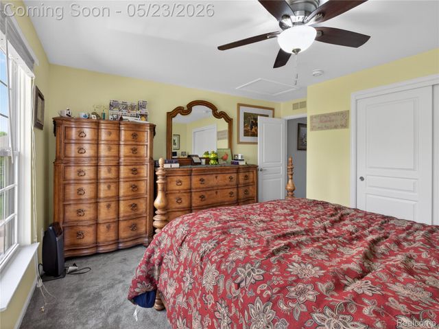 50182 Black Horse Lane, Canton Charter Township, MI 48188