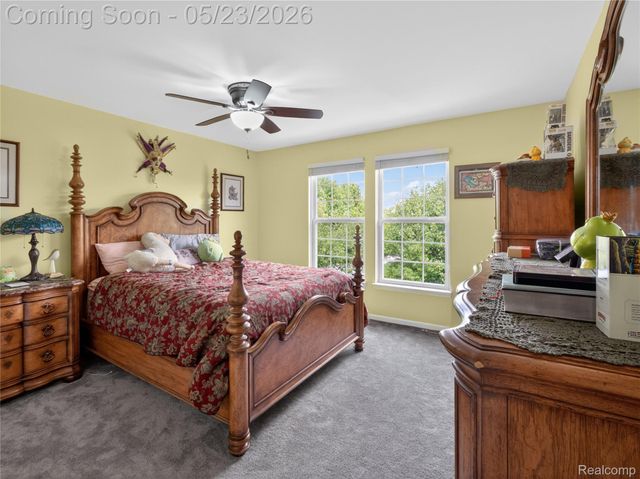 50182 Black Horse Lane, Canton Charter Township, MI 48188