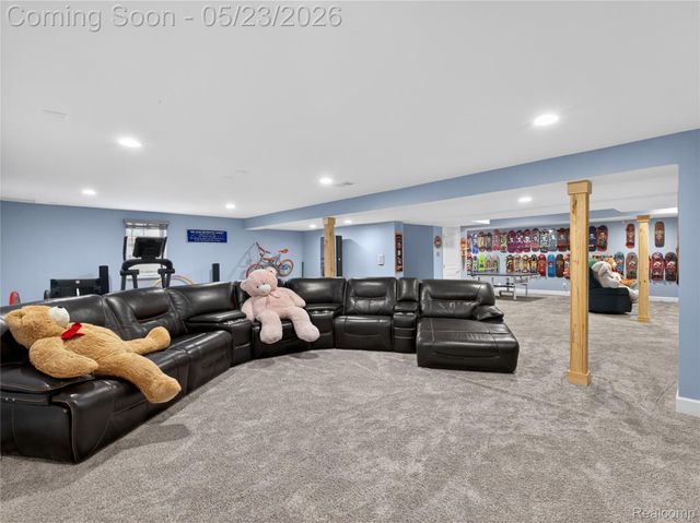 50182 Black Horse Lane, Canton Charter Township, MI 48188