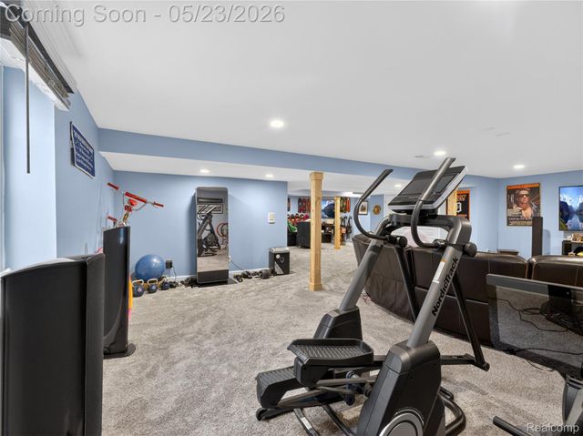 50182 Black Horse Lane, Canton Charter Township, MI 48188