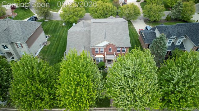 50182 Black Horse Lane, Canton Charter Township, MI 48188