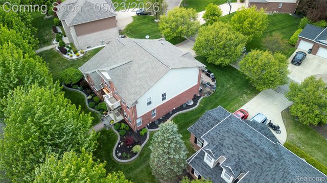 50182 Black Horse Lane, Canton Charter Township, MI 48188
