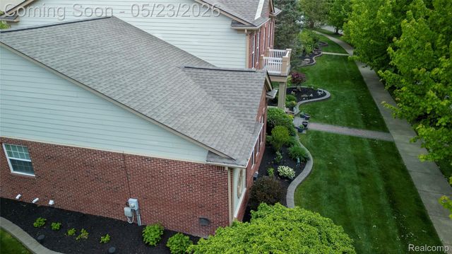 50182 Black Horse Lane, Canton Charter Township, MI 48188