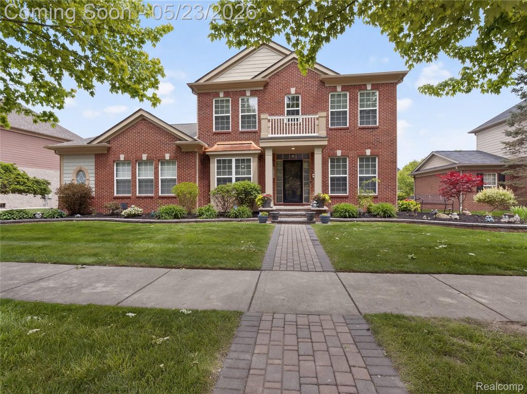 50182 Black Horse Lane, Canton Charter Township, MI 48188
