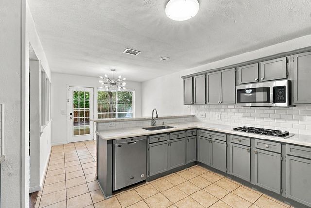 4001 Hazelwood Drive, Pearland, TX 77584