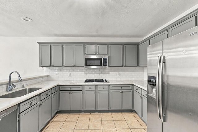 4001 Hazelwood Drive, Pearland, TX 77584