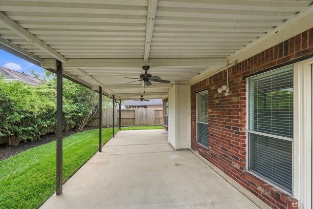 4001 Hazelwood Drive, Pearland, TX 77584