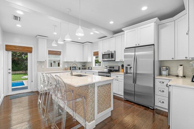 414 NE 7TH Avenue, Delray Beach, FL 33483