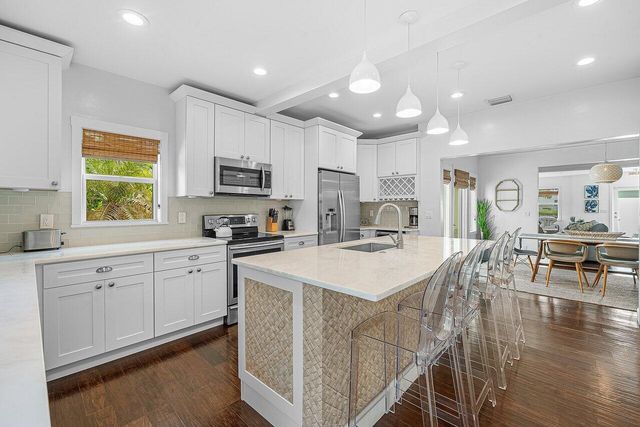 414 NE 7TH Avenue, Delray Beach, FL 33483