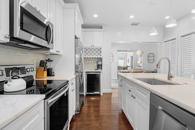 414 NE 7TH Avenue, Delray Beach, FL 33483