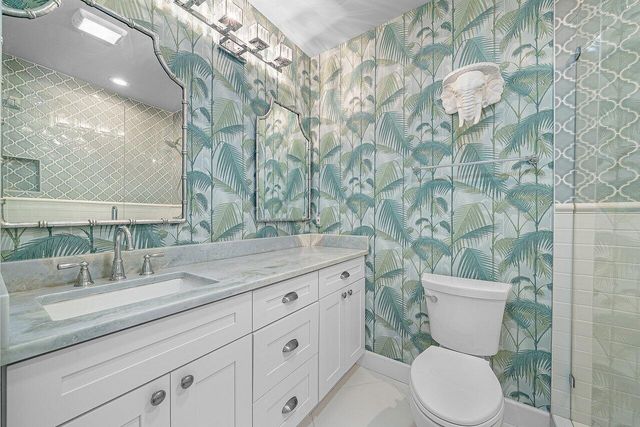 414 NE 7TH Avenue, Delray Beach, FL 33483