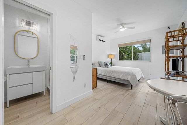 414 NE 7TH Avenue, Delray Beach, FL 33483