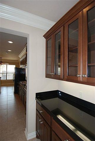 2055 Spring Cedar Lane, Houston, TX 77077