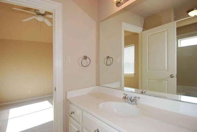 2055 Spring Cedar Lane, Houston, TX 77077