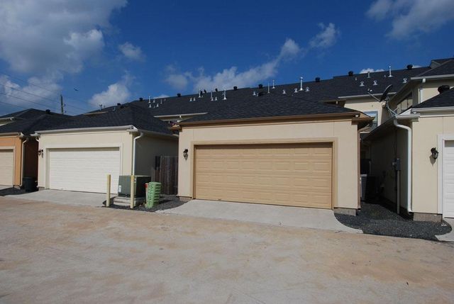 2055 Spring Cedar Lane, Houston, TX 77077