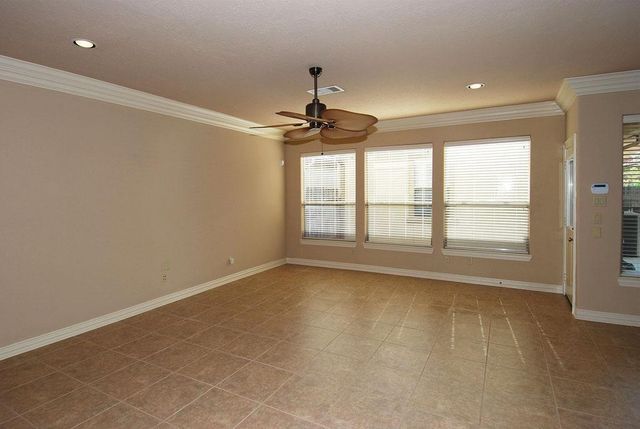 2055 Spring Cedar Lane, Houston, TX 77077