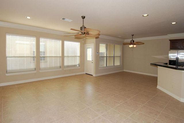 2055 Spring Cedar Lane, Houston, TX 77077