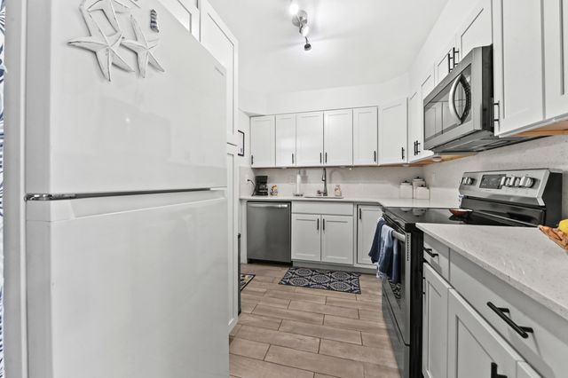 504 Davis Road 97, Palm Springs, FL 33461