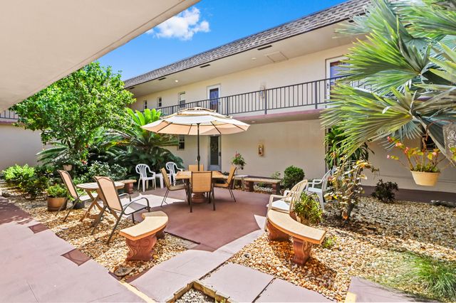504 Davis Road 97, Palm Springs, FL 33461