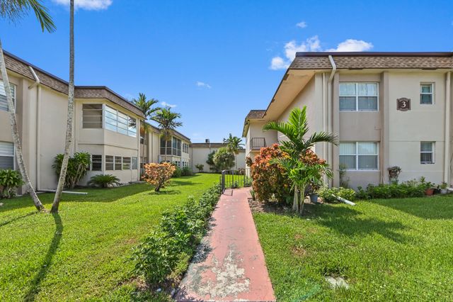 504 Davis Road 97, Palm Springs, FL 33461