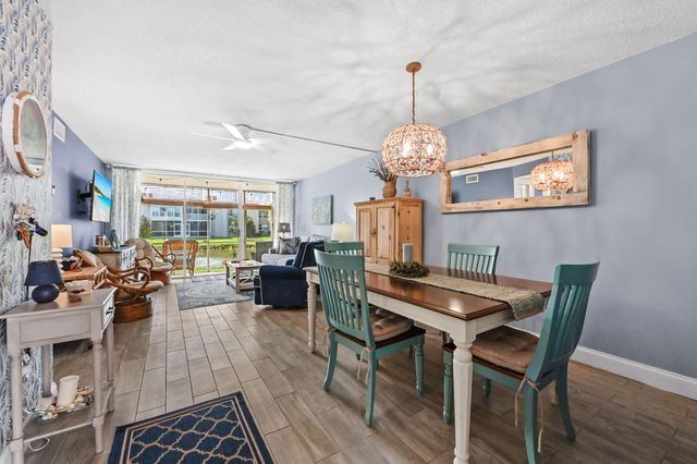 504 Davis Road 97, Palm Springs, FL 33461