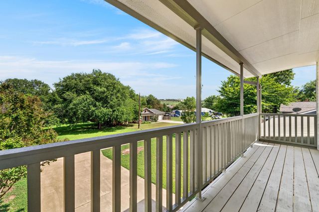 1010 Louise ST, Marble Falls, TX 78654