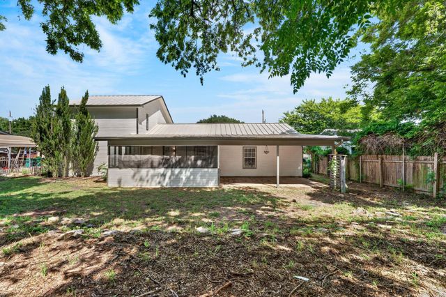 1010 Louise ST, Marble Falls, TX 78654