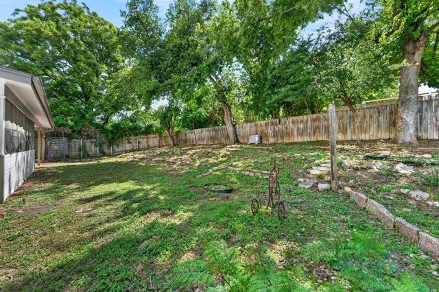 1010 Louise ST, Marble Falls, TX 78654
