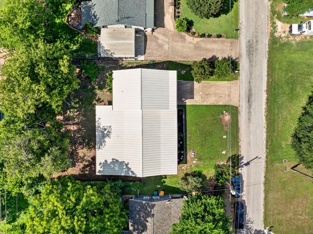 1010 Louise ST, Marble Falls, TX 78654
