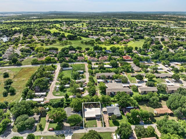 1010 Louise ST, Marble Falls, TX 78654