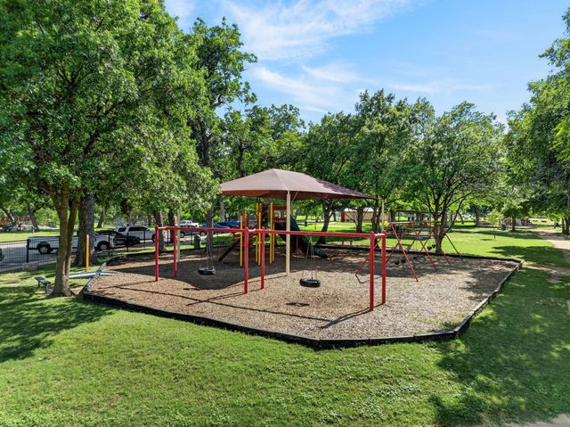 1010 Louise ST, Marble Falls, TX 78654
