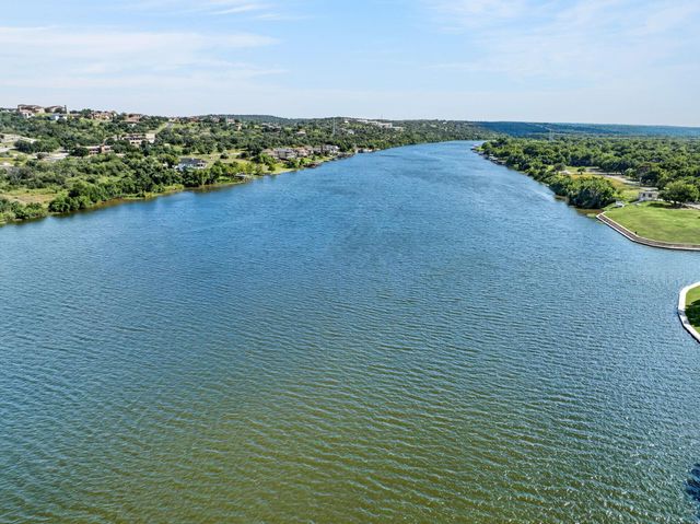 1010 Louise ST, Marble Falls, TX 78654
