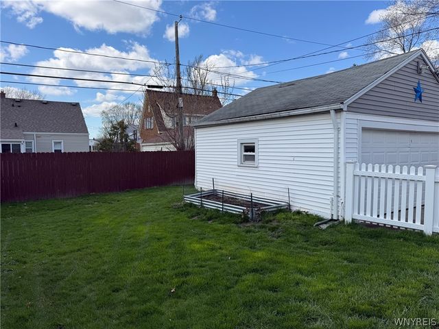 78 Manning Road, Amherst, NY 14226
