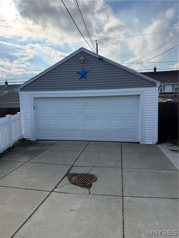 78 Manning Road, Amherst, NY 14226