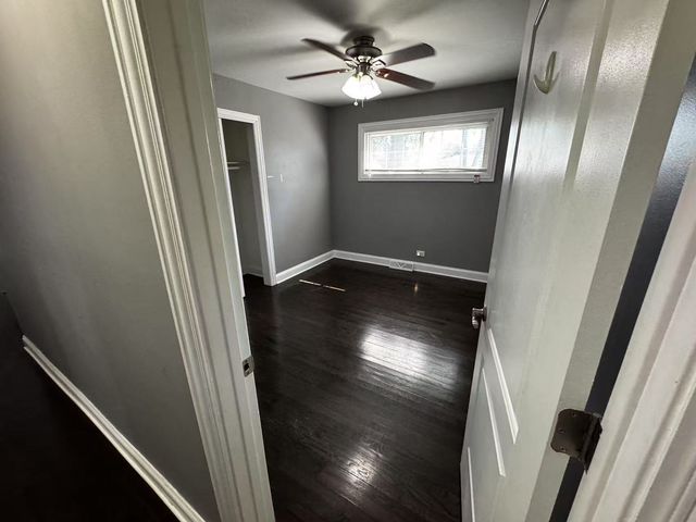 430 N Lincoln Avenue, Villa Park, IL 60181