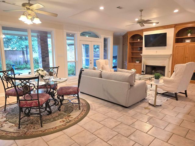 3003 Bernadette Lane, Houston, TX 77043