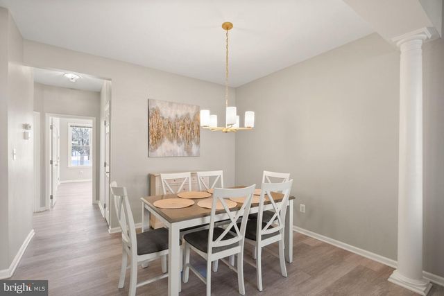 6932 WALNUT HILL DR, Gainesville, VA 20155