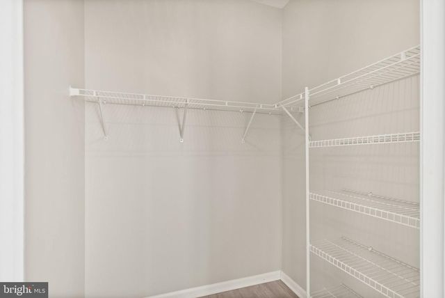 6932 WALNUT HILL DR, Gainesville, VA 20155