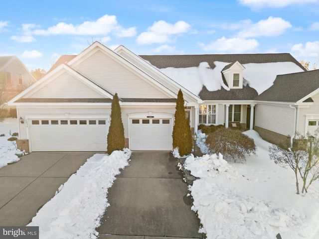 6932 WALNUT HILL DR, Gainesville, VA 20155