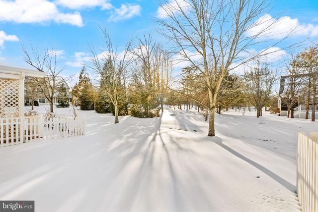 6932 WALNUT HILL DR, Gainesville, VA 20155