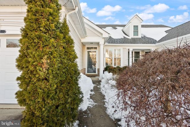 6932 WALNUT HILL DR, Gainesville, VA 20155