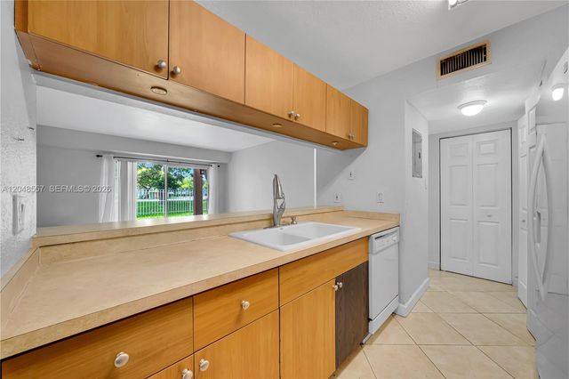15770 SW 106th Terrace 106, Miami, FL 33196