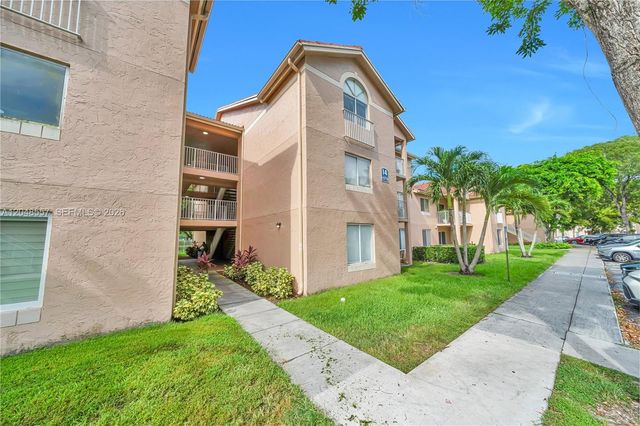 15770 SW 106th Terrace 106, Miami, FL 33196