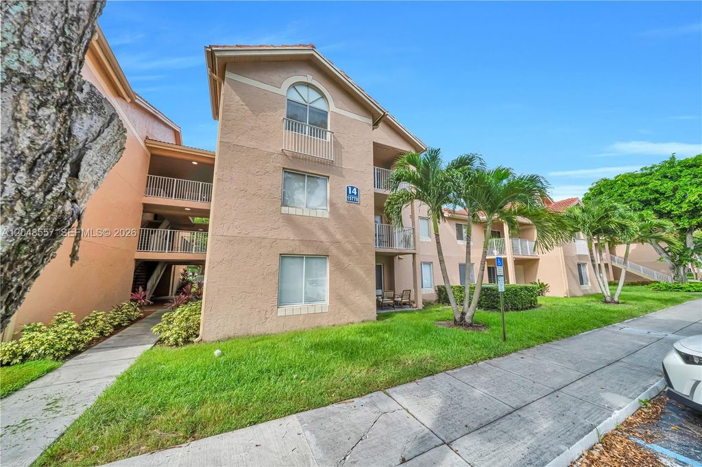 15770 SW 106th Terrace 106, Miami, FL 33196