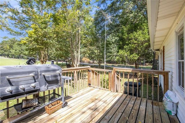 538 Lindsey Lake Road, Dallas, GA 30157