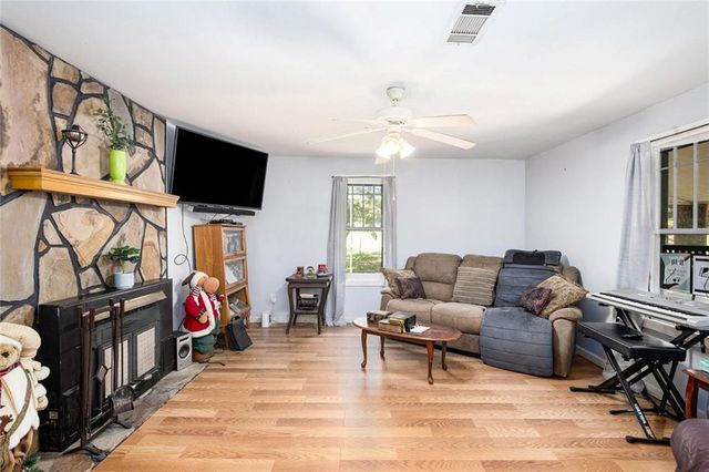 538 Lindsey Lake Road, Dallas, GA 30157