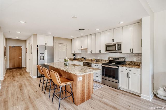 1630 N Clarkson Street 216, Denver, CO 80218