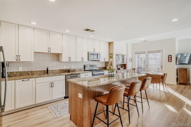 1630 N Clarkson Street 216, Denver, CO 80218