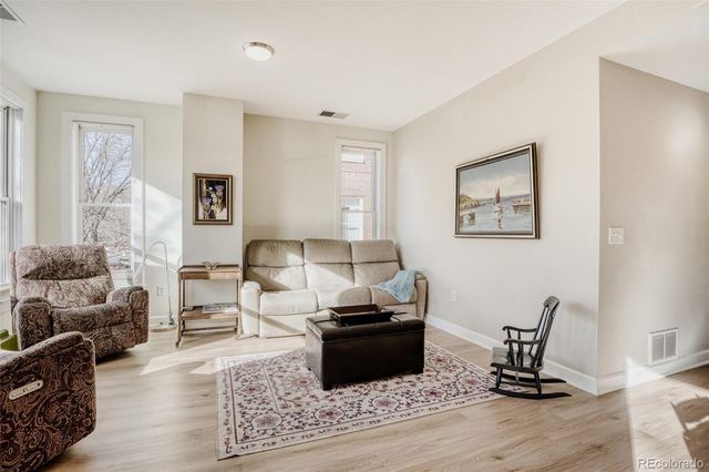 1630 N Clarkson Street 216, Denver, CO 80218