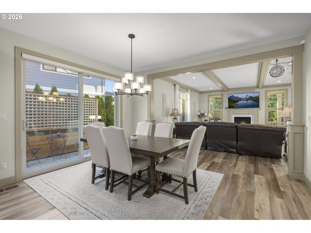 1668 Se 35TH Ter, Gresham, OR 97080